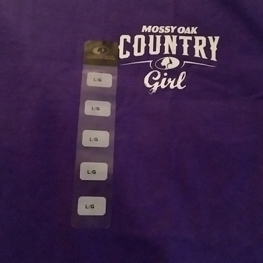 NWT Mossy Oak lady's large T-shirt
